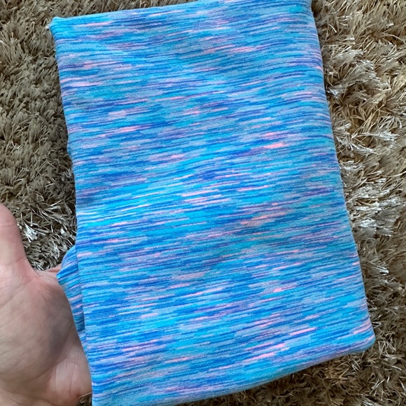 Ivivva scarf - Picture 2 of 3